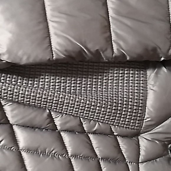 Bernardo XS Packable Hooded fill Coat with Bib - Picture 11 of 16